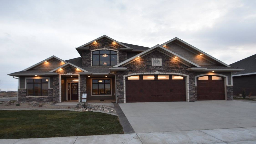 Exterior K & L Homes Inc.