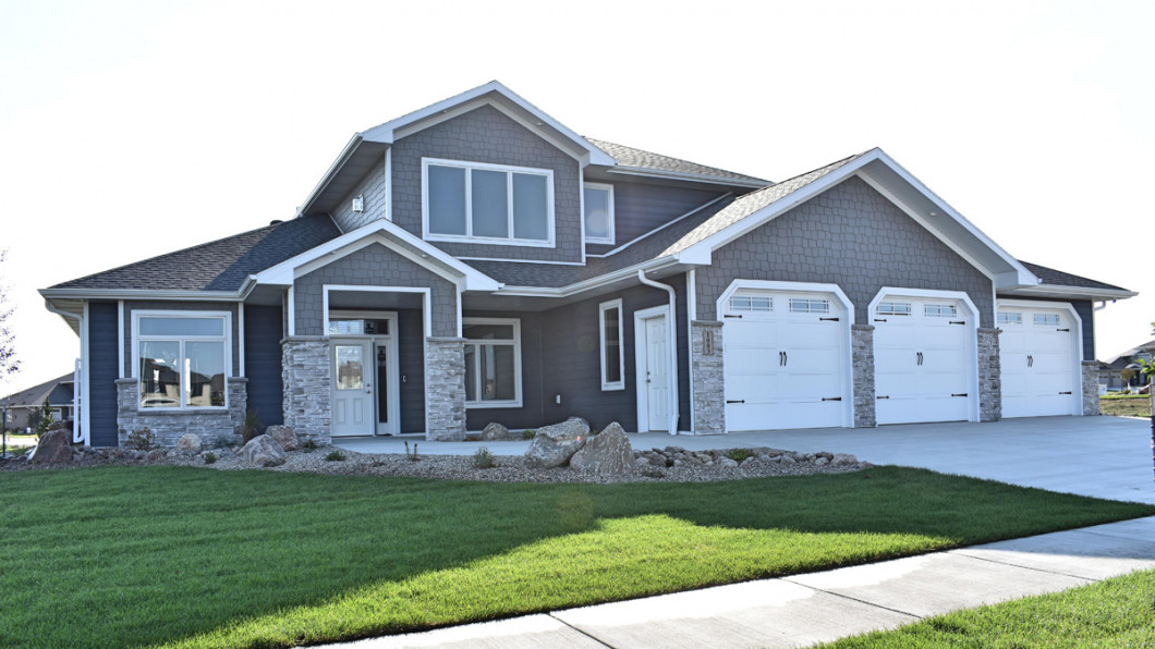 Exterior K & L Homes Inc.