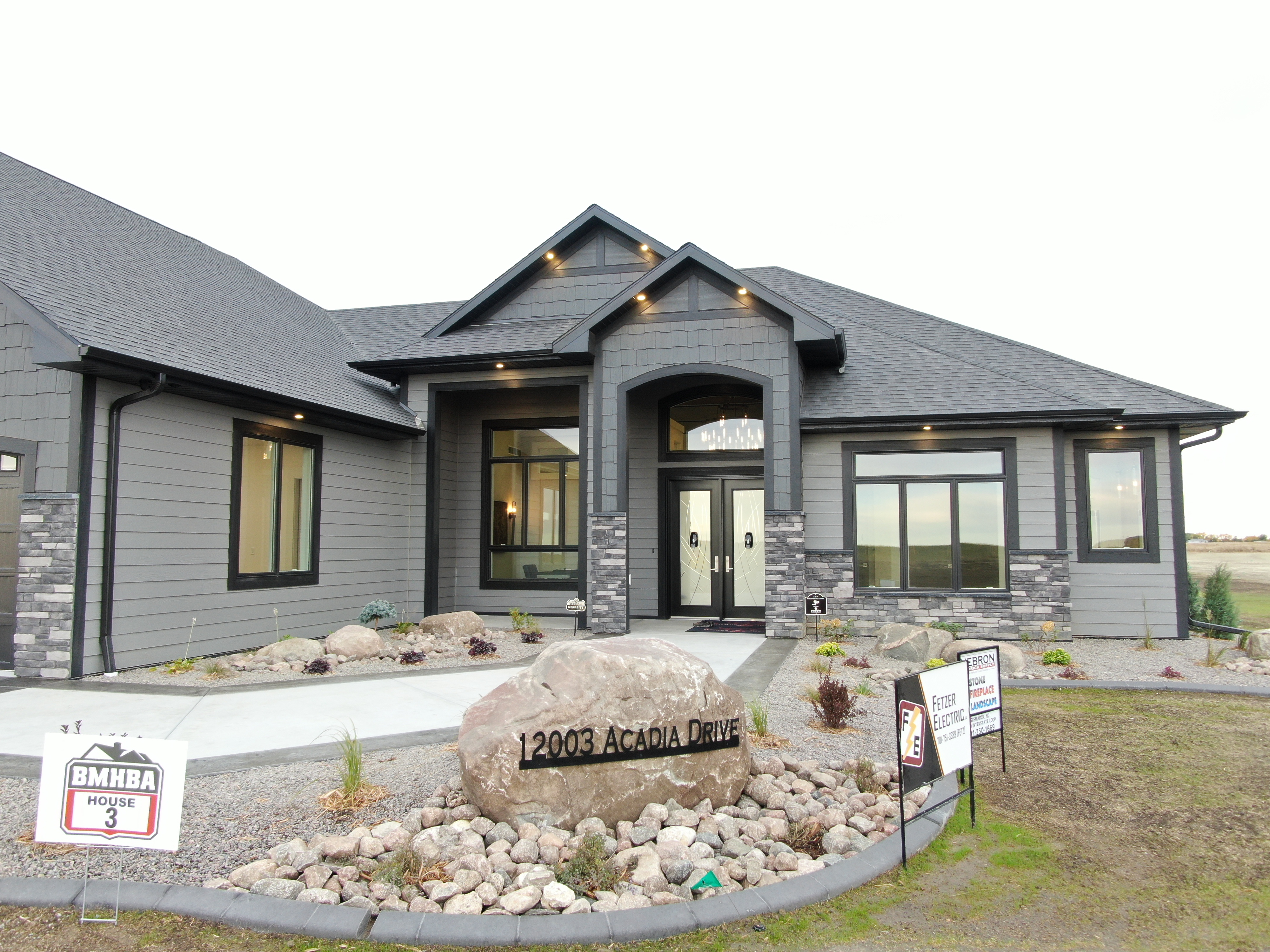 Exterior K & L Homes Inc.